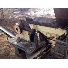 小型顎式破碎機(jī)，霸氣側(cè)漏碎石子
